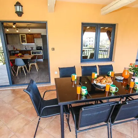 Apartmán Tina Ii *